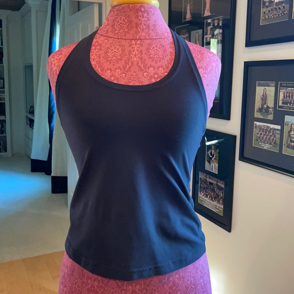 Black lululemon nulu cropped tank top